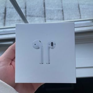 Used but near new AirPods